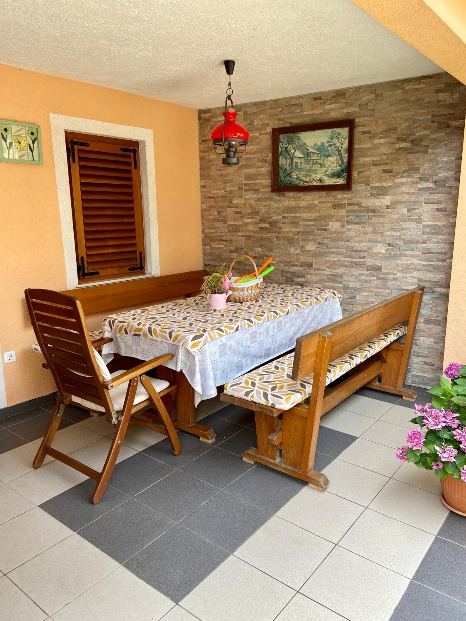 Apartments Leila Mali Losinj Bagian luar foto
